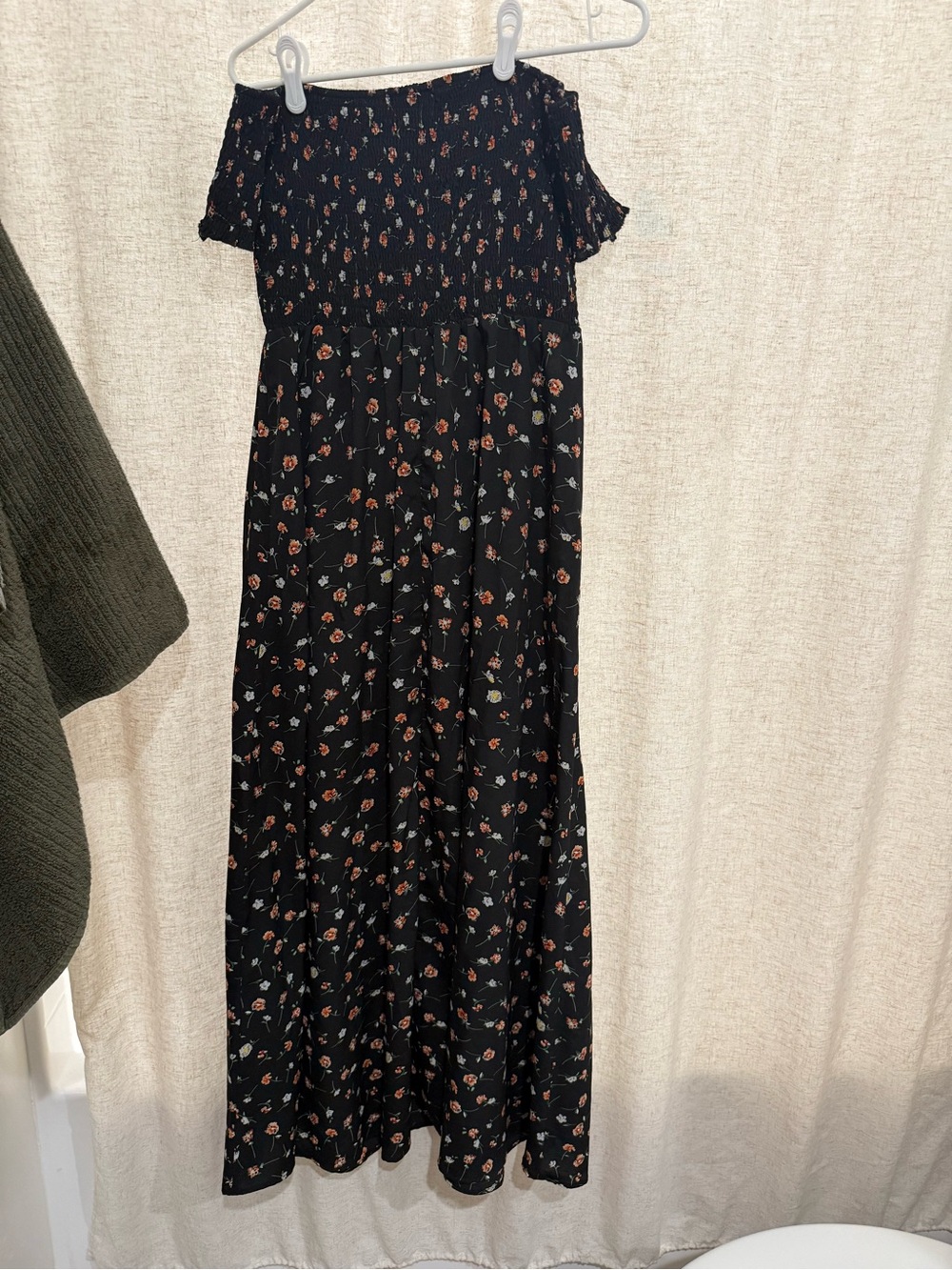 SHEIN Black Floral Off-Shoulder Maxi Dress